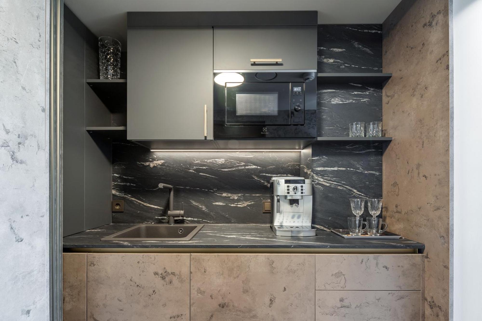 Jacuzzi Exotica Apartment Klaipėda Dış mekan fotoğraf